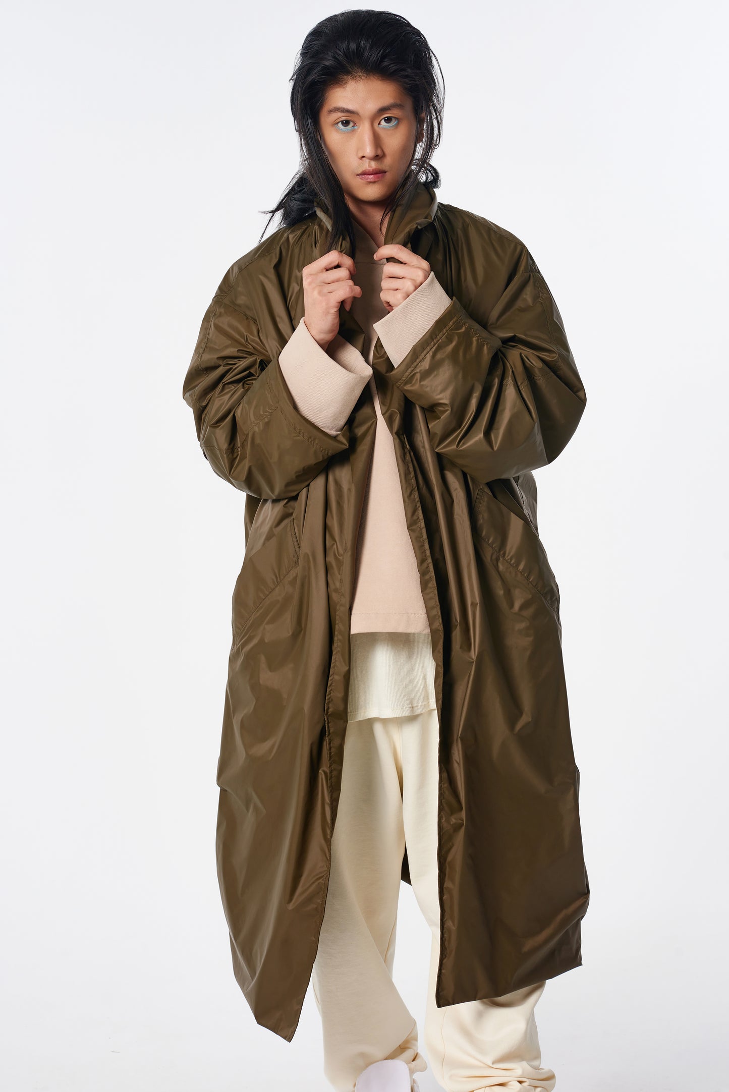 HER VI BADMAASH TRENCH